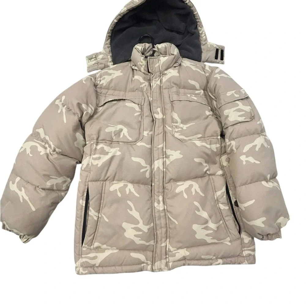 Old Navy Camo Puffer Down Filled Winter Jacket XXL Kids (Large‎ Women, Men Med)